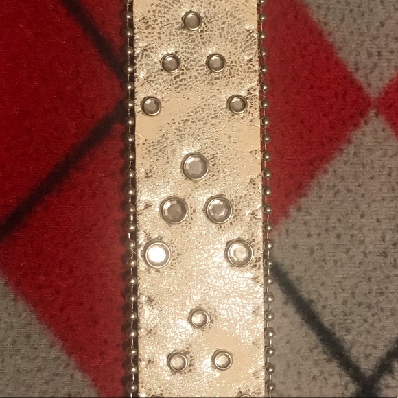 Belt - Picture 3 of 4